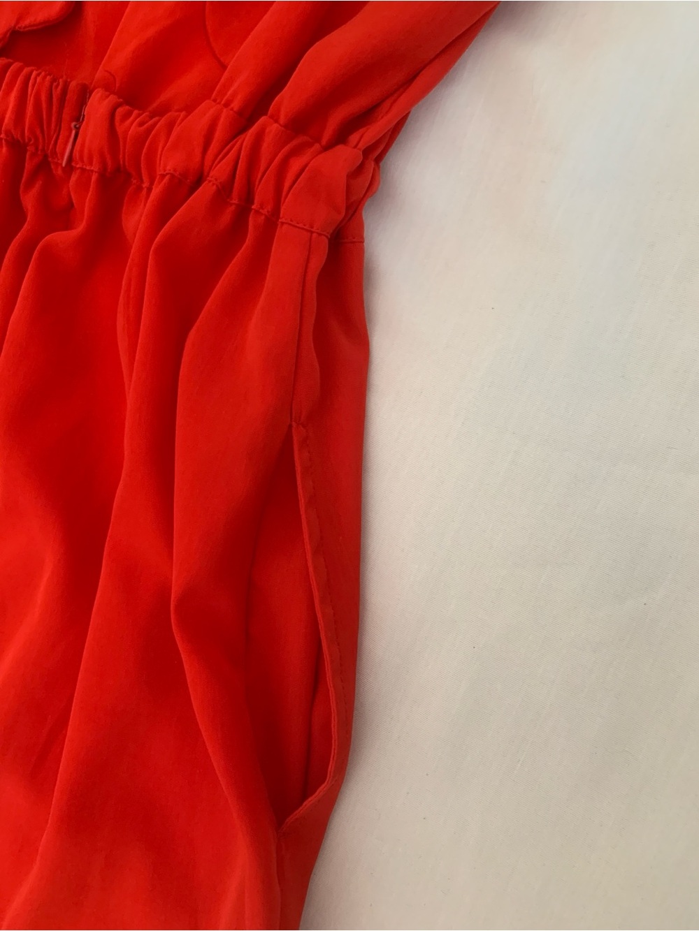 BYCORPUS Red Scalloped Open Back Dress Size M Sleeveless Elastic Waist EUC - Picture 6 of 11